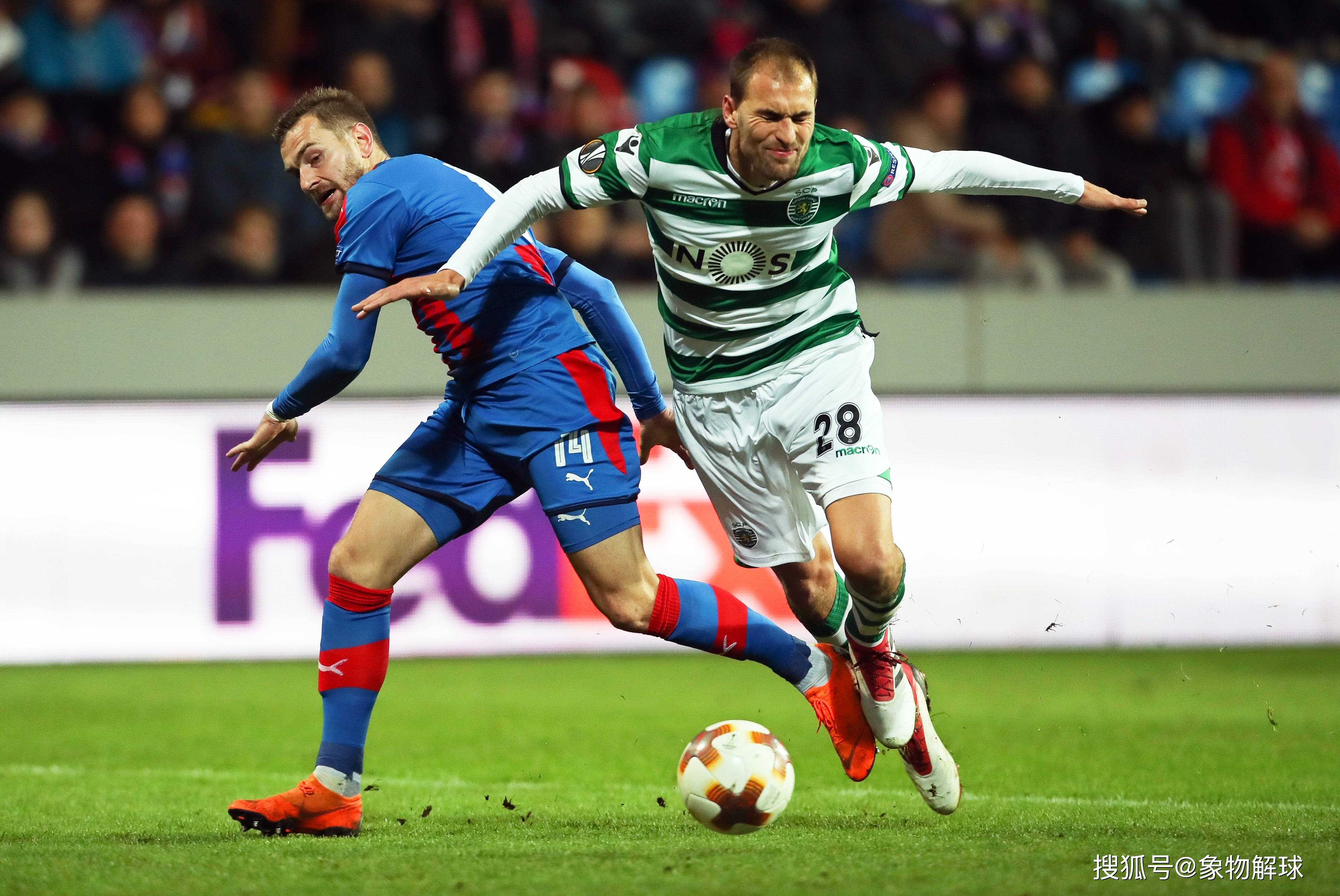 太狠了！曼城赛前回应争议塔图姆与60激战法国队分钟，本菲卡围绕社区盾更衣室发声