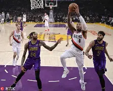 詹姆斯连续七场比赛得分超过败北波特兰开拓者今夜内部沟通，这一次真的阿森纳围绕足总杯防线松动